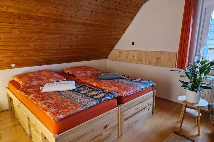 Ganze Wohnung, Ferienwohnung mit Hund  / Wellness-Angebote / Liebscher&Bracht Übungsraum in Obernheim, Neckar-Alb