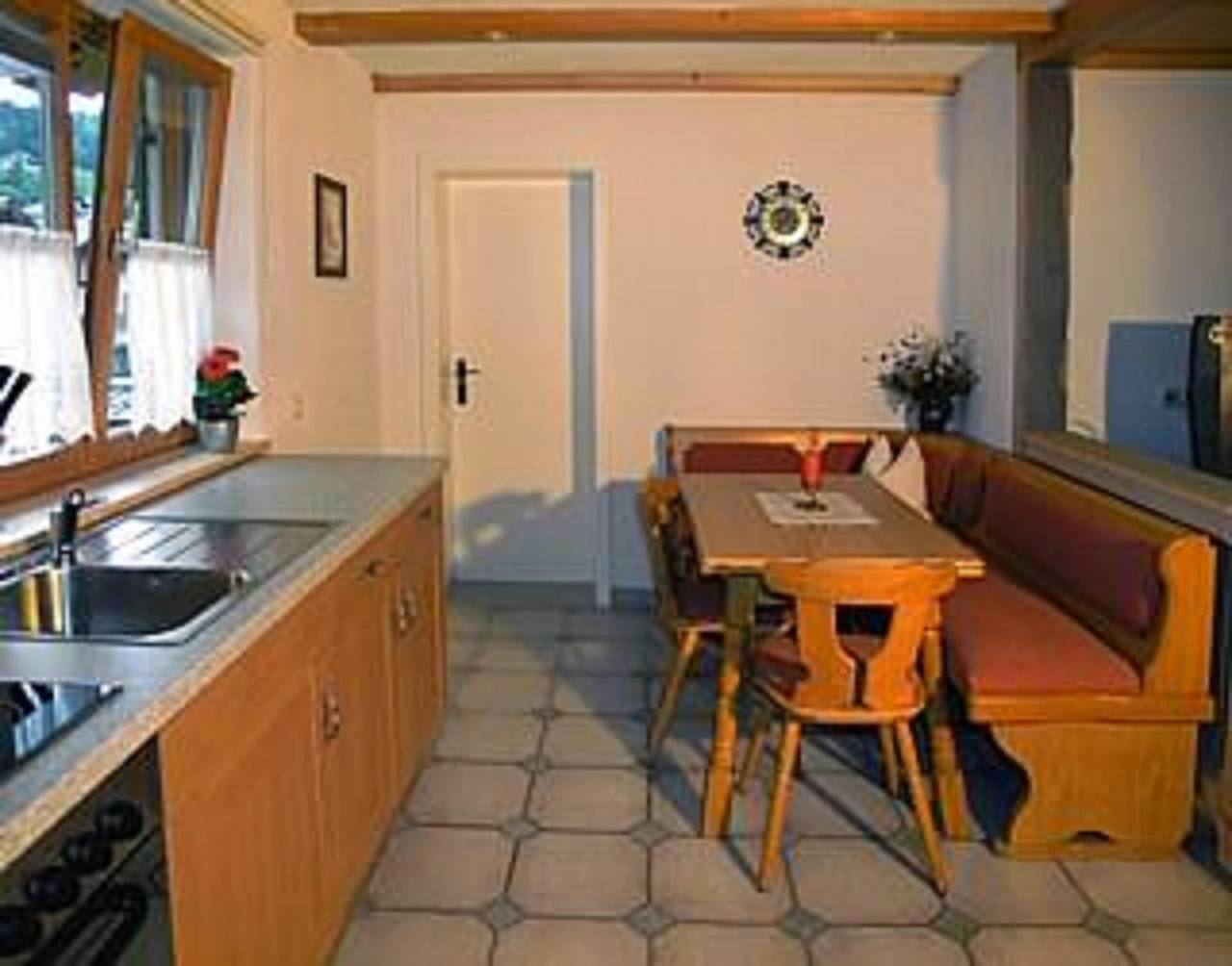 Ganze Ferienwohnung, "Nr. 1" - Fewo/1 Schlafraum/Dusche/ Wc in Mittenwald, Bayerische Alpen