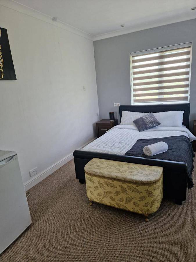 Apartment for 6 people, with view and garden, child-friendly in Doncaster