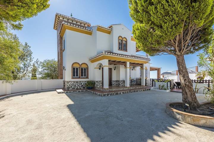 Fantastique villa avec vue sur la mer, à quelques km de la plage in Torrox, Cordillera Penibética