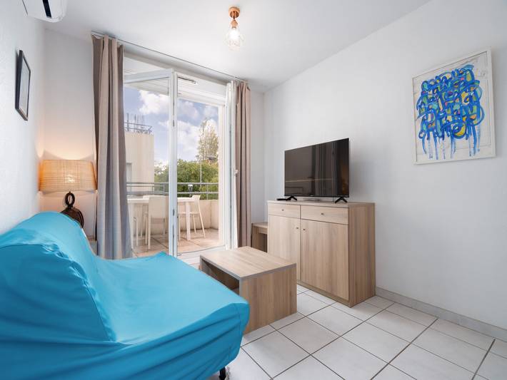 Ferienwohnung für 4 Personen, mit Balkon und Pool in Le Grau-du-Roi