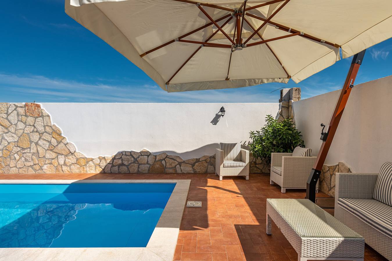 Hel lägenhet, Villa "Gle Apt 1“ with Pool, Wi-Fi, A/C, Terrace & Garden in Sant'Andrea (Cagliari), Quartu Sant'Elena