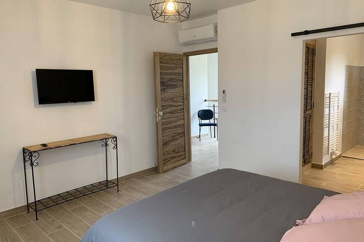 Location de vacances pour 6 personnes, avec jardin et terrasse à Maillane - 4