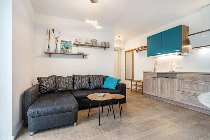 Entire apartment, Apartment 'Für 2 Personen 35 M²' with Private Terrace, Private Garden and Wi-Fi in Koserow, Bernsteinbäder