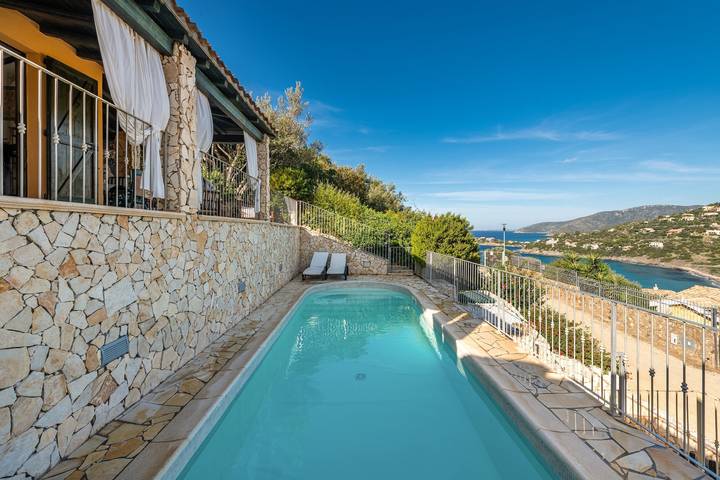Stunning Villa Giglio with Sea View, Mountain View in Torre delle Stelle, Maracalagonis