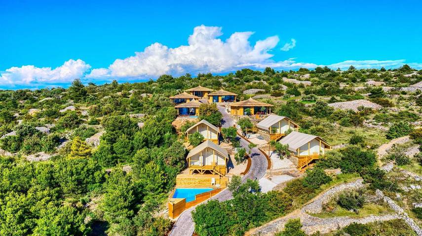Luxus Glamp New Horizons III in Golden Haven, Tisno