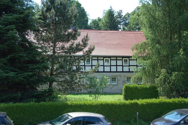 Ganze Wohnung, Helle Ferienwohnung mit Platz im Herzen der Sächsischen Schweiz in Pfaffendorf, Königstein