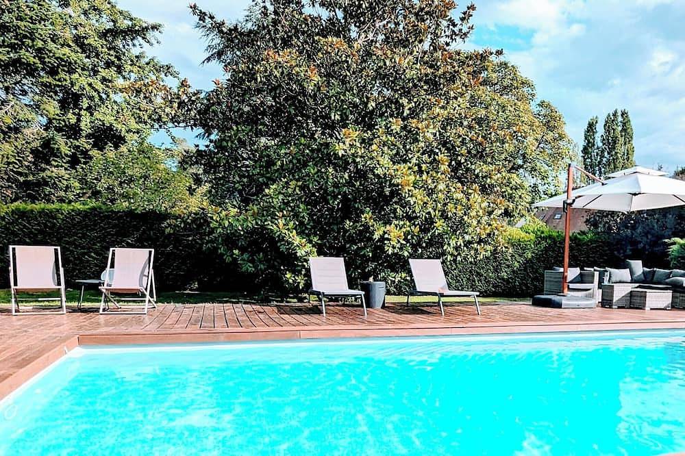 Villa espléndida, piscina, par privado de Barbizon, cerca de París, Francia in Barbizon, Parc naturel régional du Gâtinais français