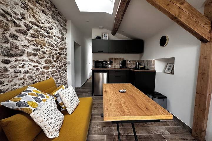 Gîte pour 2 personnes, avec jardin à Saint-Mars-d'Outillé