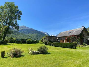Gîte pour 4 personnes, avec terrasse et jardin à Beaudéan
