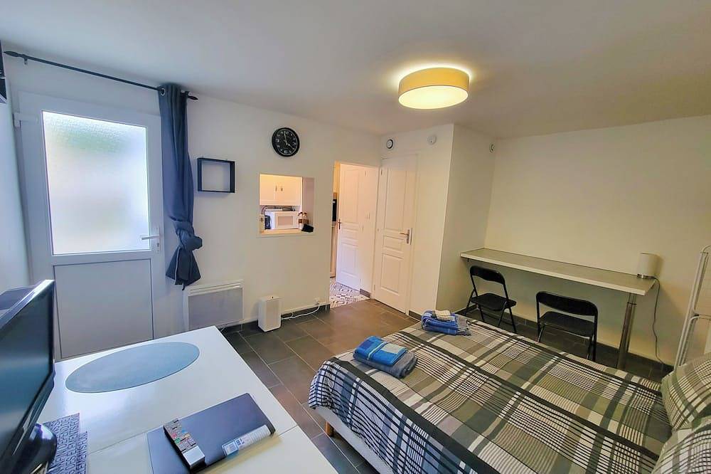 Apartamento entero, Apartment 15 minutes from Paris by Rer in Drancy, Sena-Saint Denis