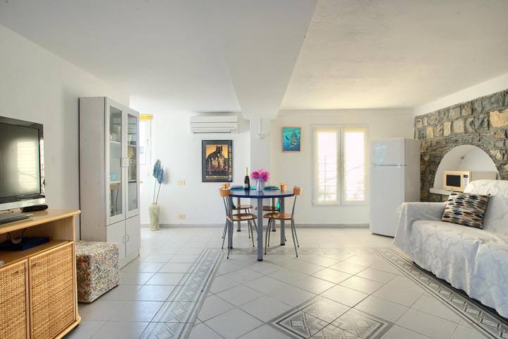 Cottage für 3 Personen, mit Balkon/Terrasse in Imperia - 3