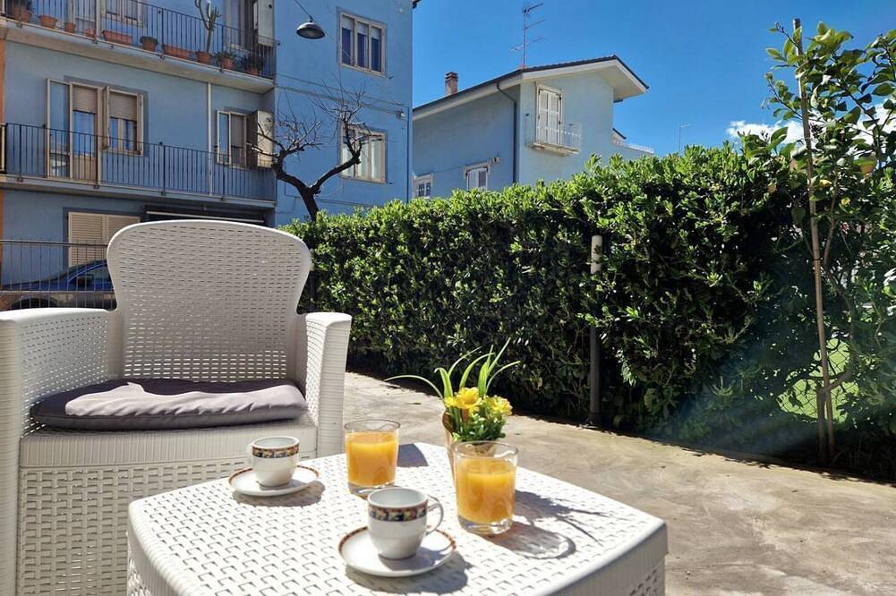 Ganze Wohnung, [50 mt From The Sea] Wi-fi Court and Air Conditioner in Porto Sant'Elpidio, Fermo Provinz