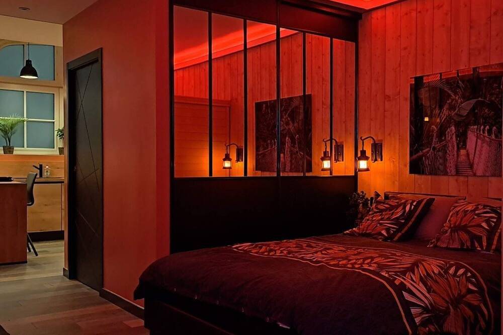 Entire apartment, Upscale Accommodation in Arras, Arras region