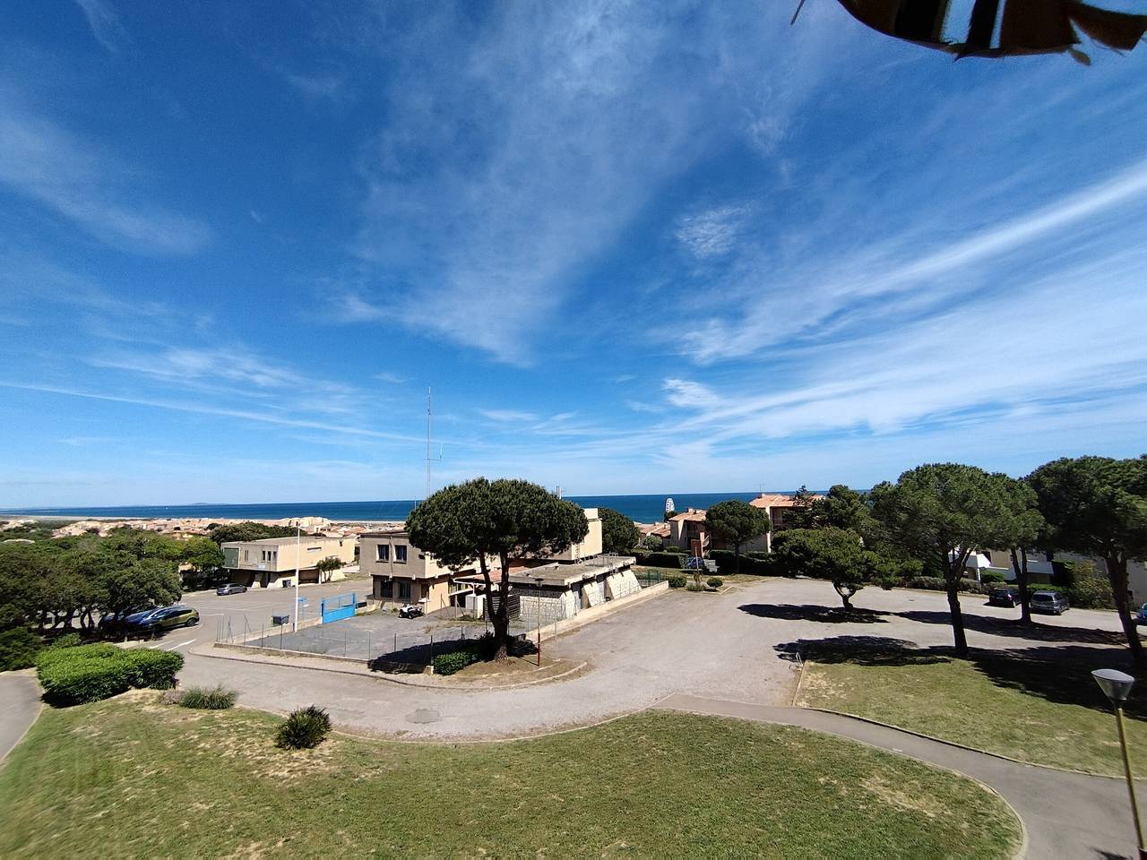 Entire apartment, T2 Apartment Sea View - Parking - 4 Pers - Saint-Pierre-la-Mer in Saint Pierre la Mer, Fleury