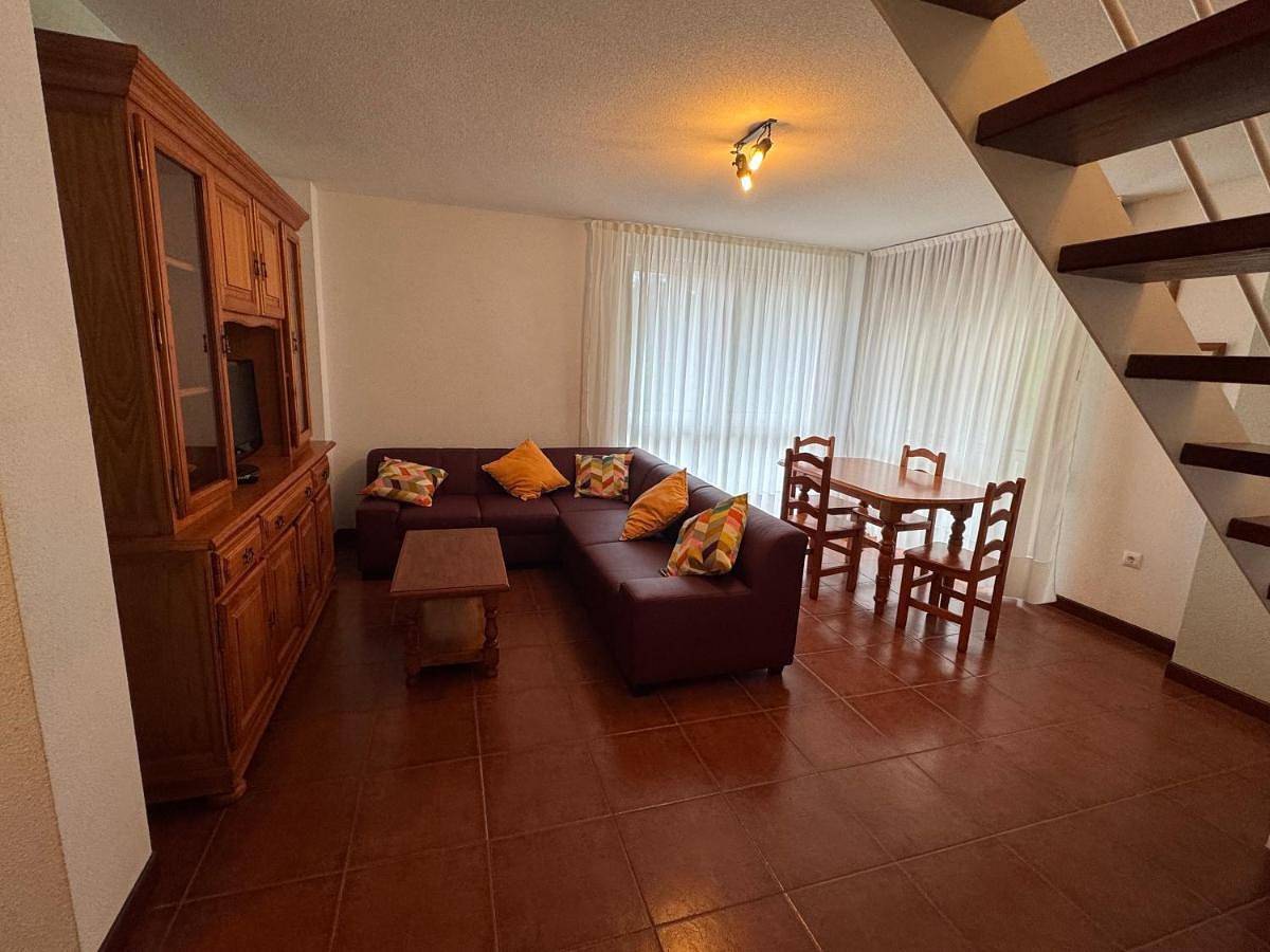 Apartamento entero, Two-Bedroom Apartment - Oceanfront in Playa de El Rosal (San Vicente de la Barquera), San Vicente de la Barquera