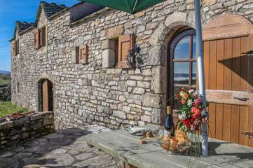 Gîte pour 5 personnes, avec jardin, animaux acceptés à Vebron