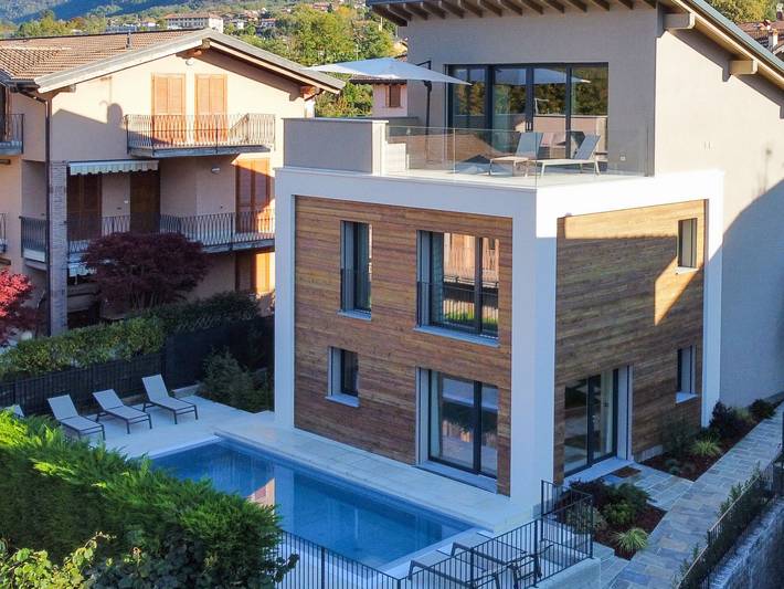 Ferienhaus für 10 Personen, mit Garten und Seeblick in Colico