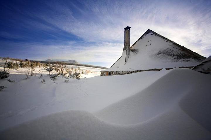 Location de vacances pour 3 personnes, avec vue et jardin à Les Estables - 3