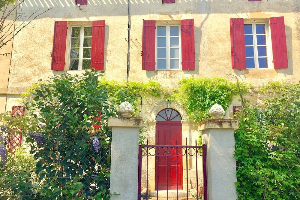 La Carreteria - \"Tía Elisabeth B.\" (casa de campo 6 personas 100m2) in Pineuilh, Región de Libourne