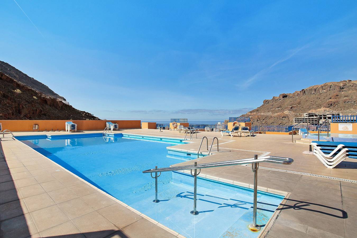 Ganze Wohnung, Ferienwohnung 'Paraíso Taurito' mit Meerblick, Terrasse, Gemeinschaftspool & Wlan in Taurito, Gran Canaria Süd
