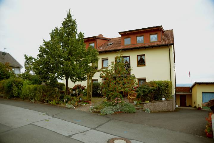 Ferienwohnung für 3 Personen, mit Balkon und Balkon/Terrasse sowie Terrasse und Garten in Landkreis Haßberge
