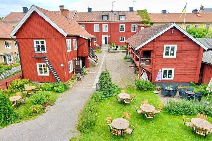 Hostel für 2 Personen, mit Garten in Mariestad