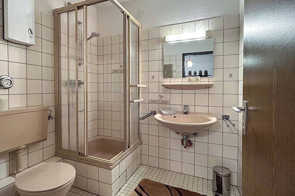 Ganze Wohnung, Apartment 5 Autominuten von den Skipisten in Winterberg entfernt in Elkeringhausen, Winterberg