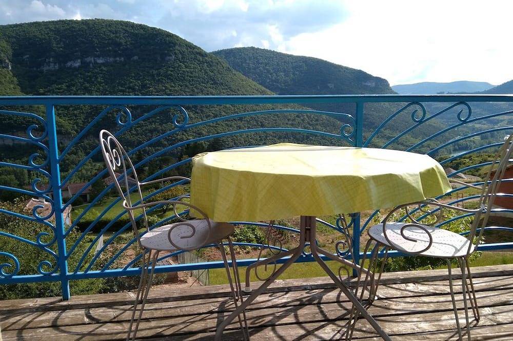 Maison de charme aux portes des Gorges du Tarn in Mostuéjouls, Parc naturel régional des Grands Causses