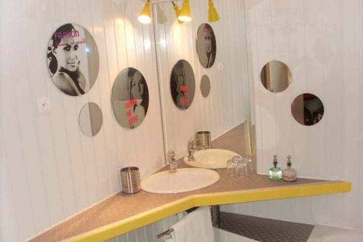 Maison de campagne pour 3 personnes, avec jacuzzi ainsi que sauna et terrasse à Messey-sur-Grosne - 4