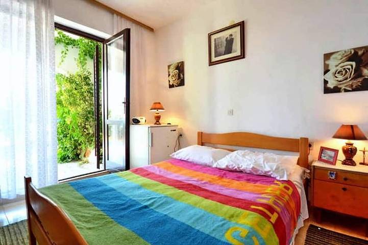 Apartamento entero, Sun terrace with sea view, free parking near the beach in Makarska, Rivera de Makarska