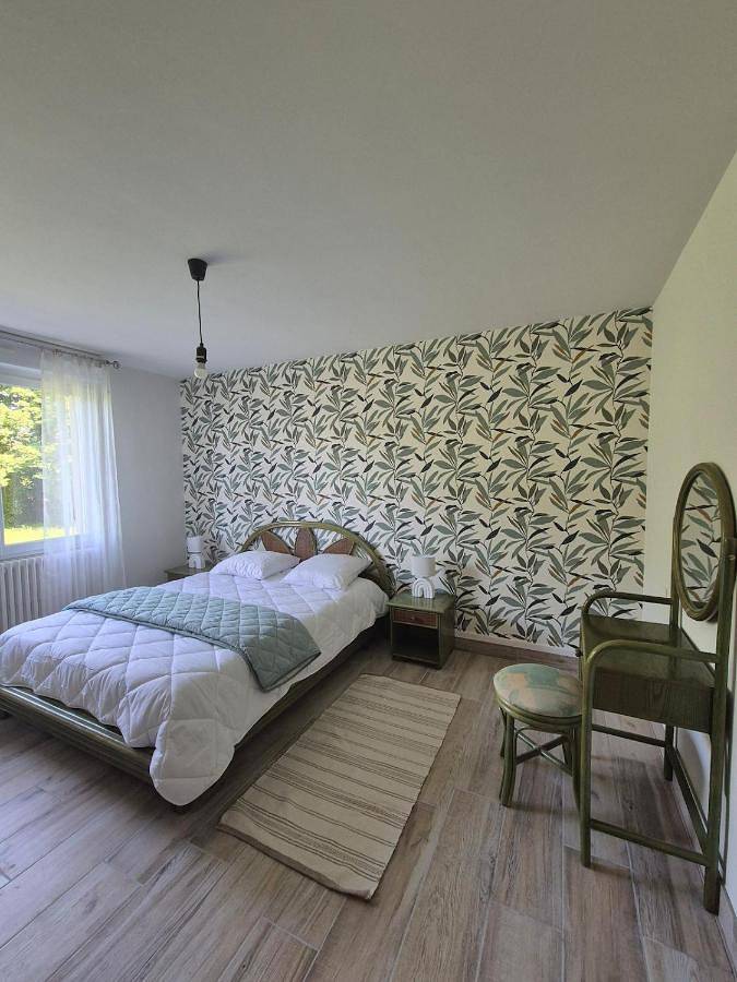 Location de vacances pour 14 personnes, avec Terrasse et Jardin à Nueil-les-Aubiers - 4