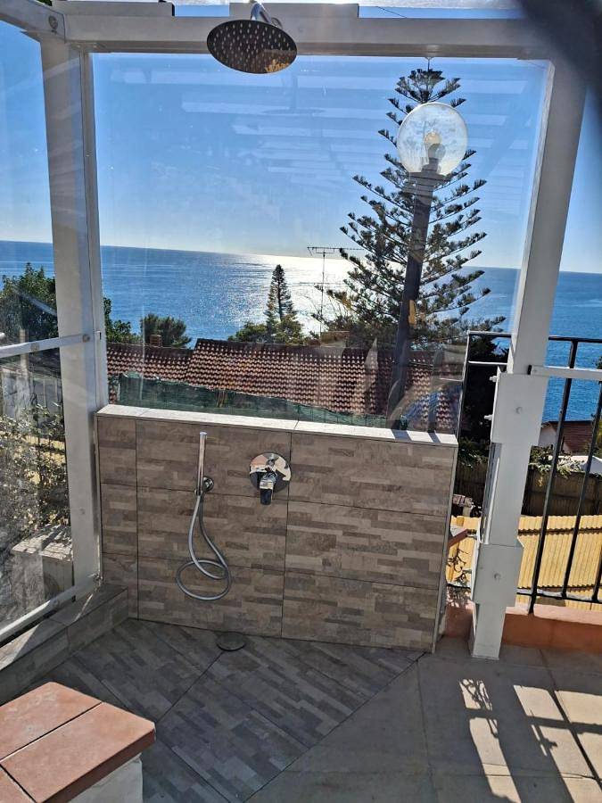 Ganze Wohnung, Villa del Mare Ligure Terme & Spa Piscina a 37 gradi in Aregai, Cipressa