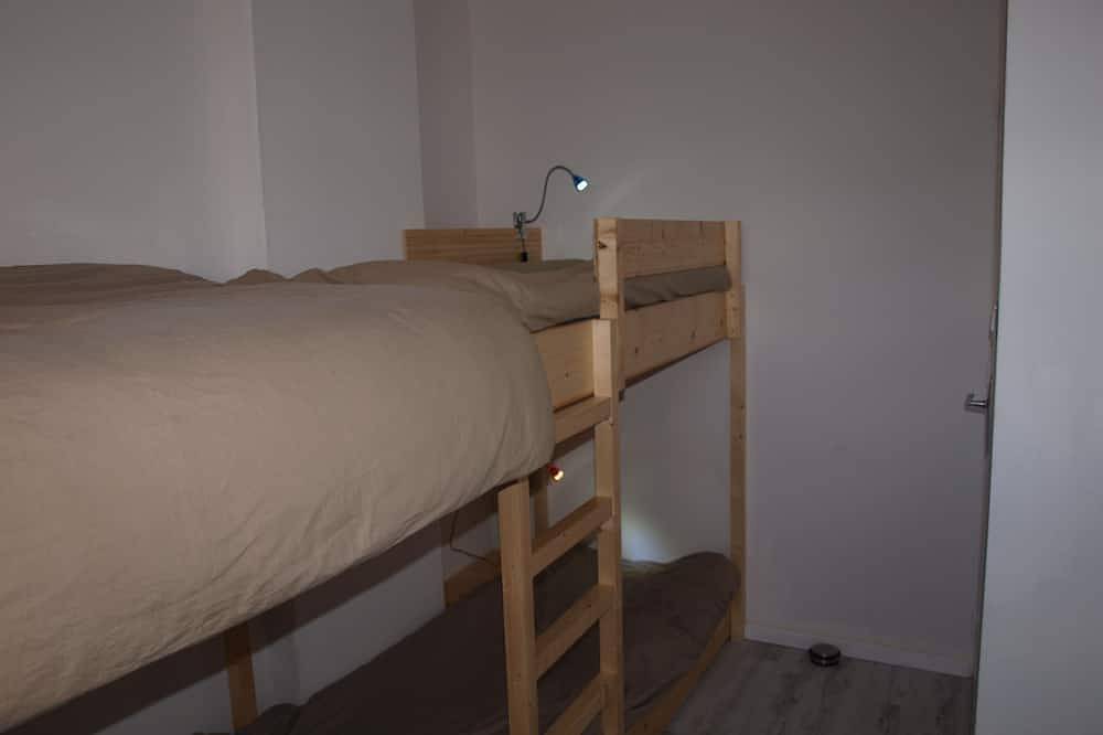 Entire apartment, Bright apartment 200m from the sea and coastal path in Île-Tudy, Côte de Cornouaille