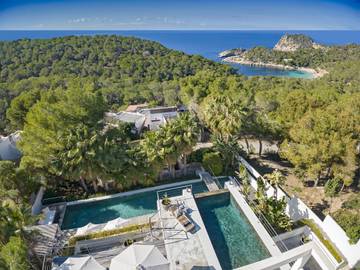 Villa in Cala Salada, Sant Antoni de Portmany für 14 