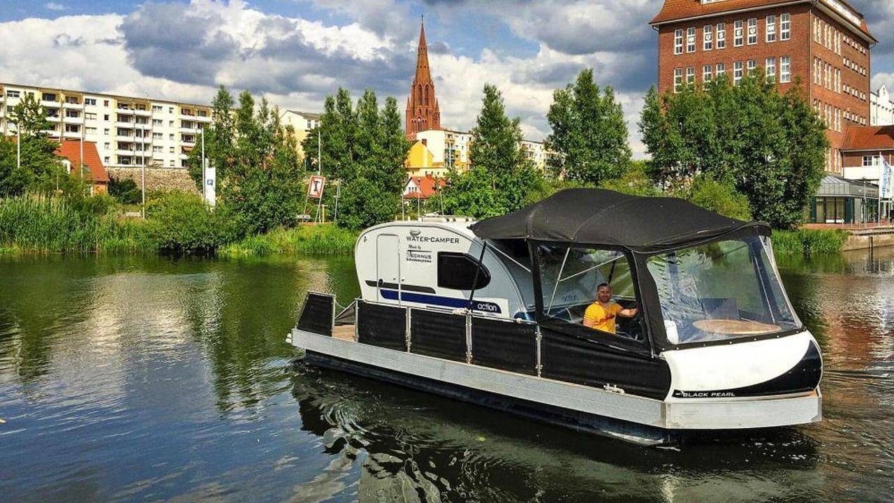 Boot für 3 Personen (6 m²) in Demmin in Demmin, Mecklenburgische Seenplatte