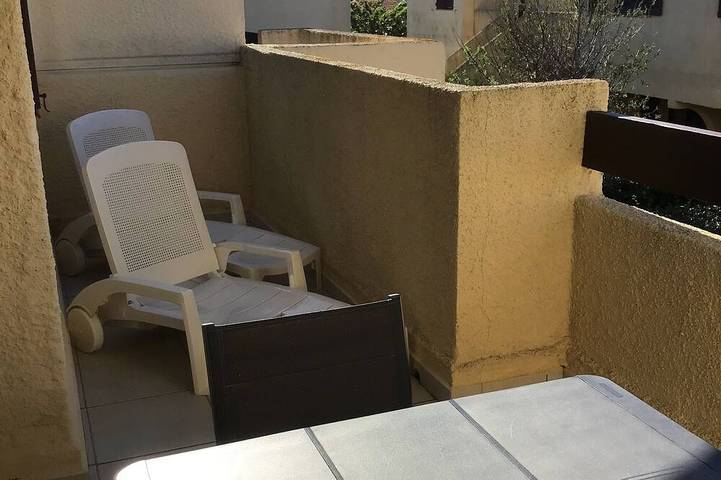 Gîte pour 6 personnes, avec jardin ainsi que piscine et balcon dans Plage Ulysse - 4