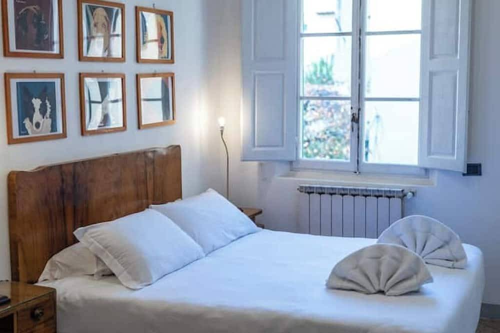 Appartamento intero, Suite Storica nel Cuore di Firenze • 3 Camere, a 2 Minuti dalla Stazione in Firenze Centro storico, Firenze