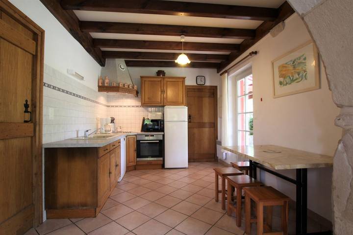 Gîte pour 10 personnes, avec jardin et terrasse à Urcuit - 4