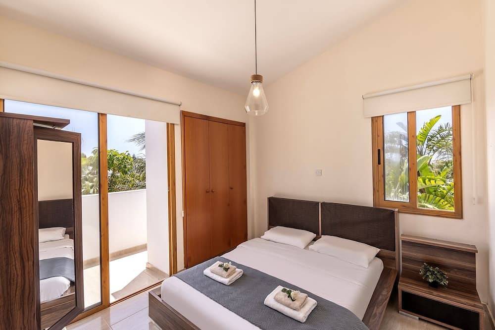 4 bedroom villa in Agia Thekla in Südzypern