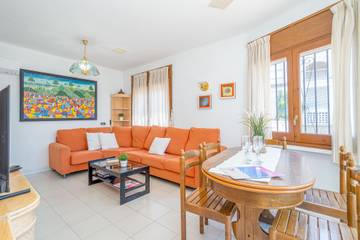 Villa voor 6 Personen in Castelló d'Empúries, Costa Brava, Afbeelding 2