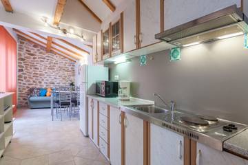 Ferienhaus für 8 Personen, mit Terrasse, mit Haustier in Bibinje