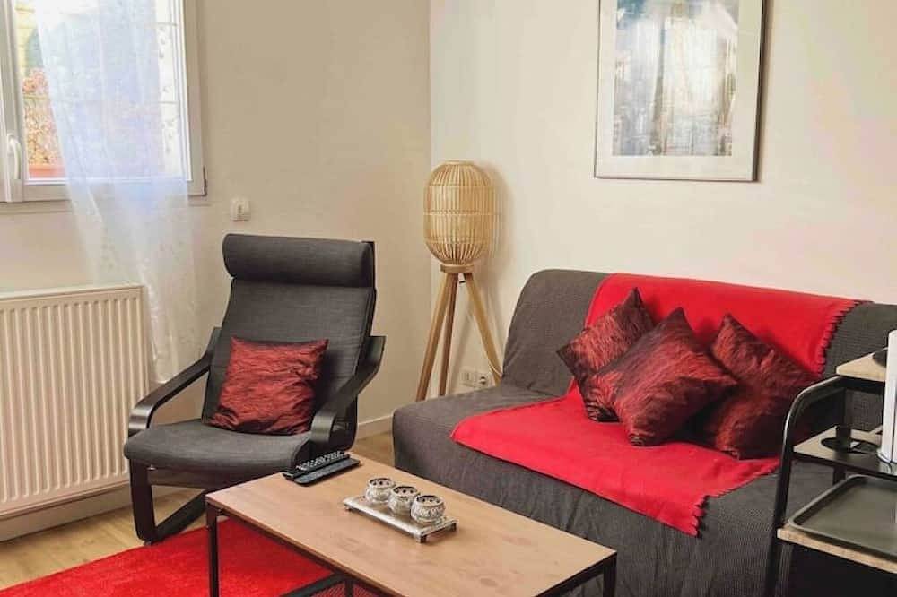 Entire apartment, Sunny apartment 15 minutes from Paris in Vitry-sur-Seine, Val-de-Marne