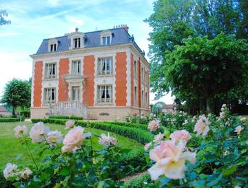 Maison d’hôte pour 6 personnes, avec terrasse et jardin ainsi que jacuzzi et sauna dans Saône-et-Loire