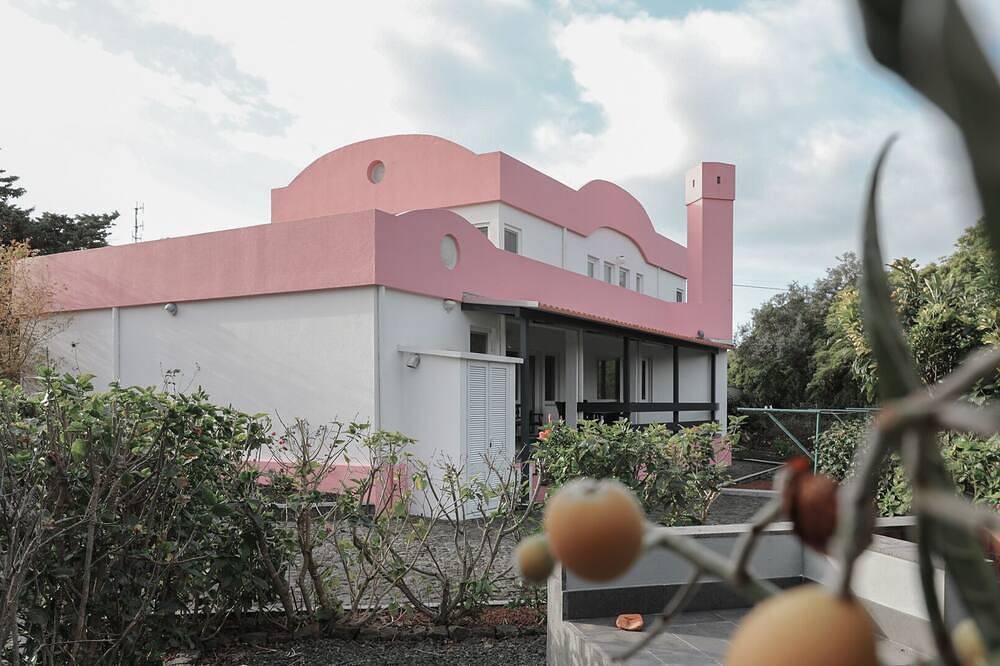 Casa Cor de Rosa, Ilha do Pico, Vila da Madalena, Açores, Portugal - Free wifi in Madalena, Ilha do Pico