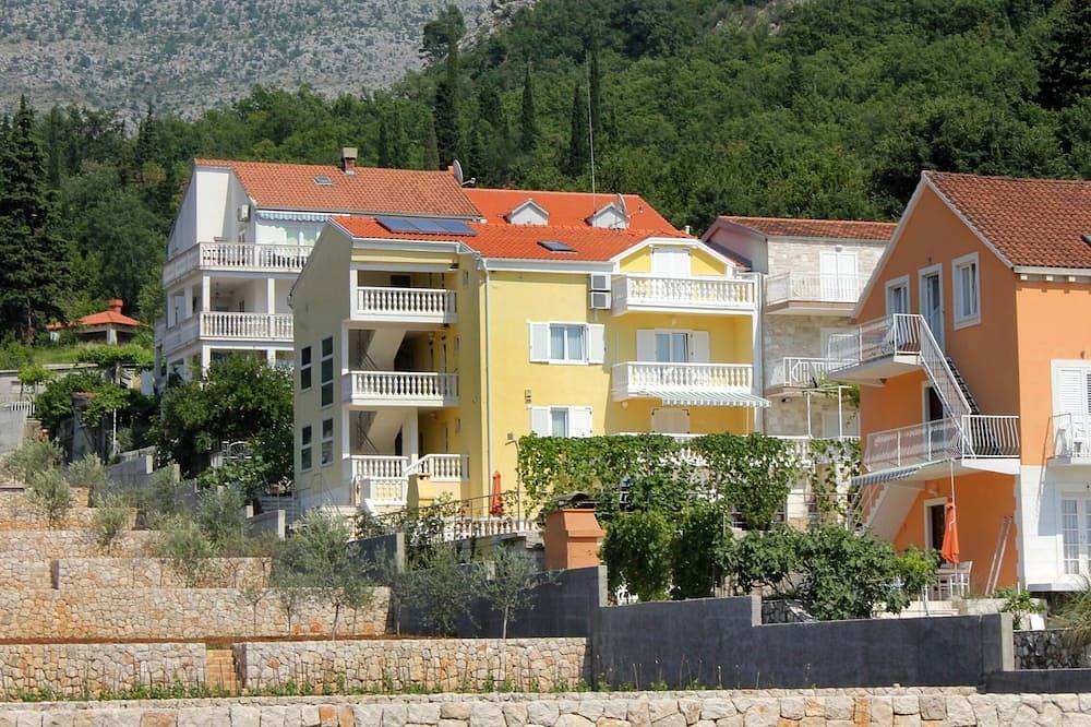Apartamento entero, Apartamento de una habitación con balcón y vista al mar Slano, Dubrovnik (A-3183-d) in Slano, Condado de Dubrovnik-Neretva