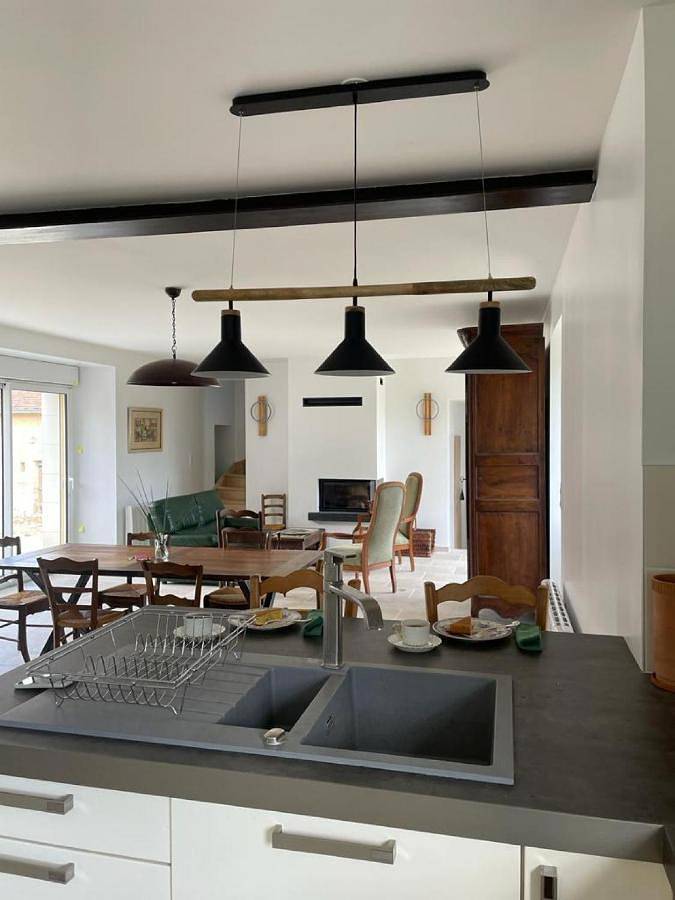 Location de vacances pour 8 personnes, avec jardin à Continvoir - 4