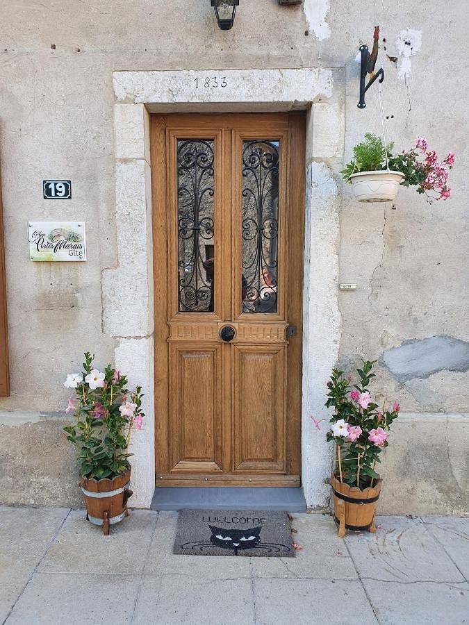 Location de vacances pour 5 personnes, avec Terrasse ainsi que Jardin et Vue à Ceyzérieu
