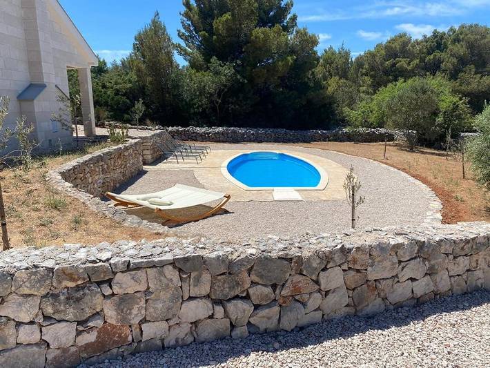 Villa pour 10 personnes, avec jardin et piscine, animaux acceptés à Stari Grad - 4