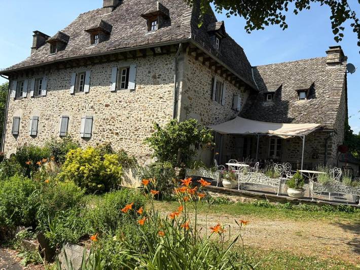 Maison d’hôte pour 4 personnes, avec Terrasse et Jardin ainsi que Piscine et Vue